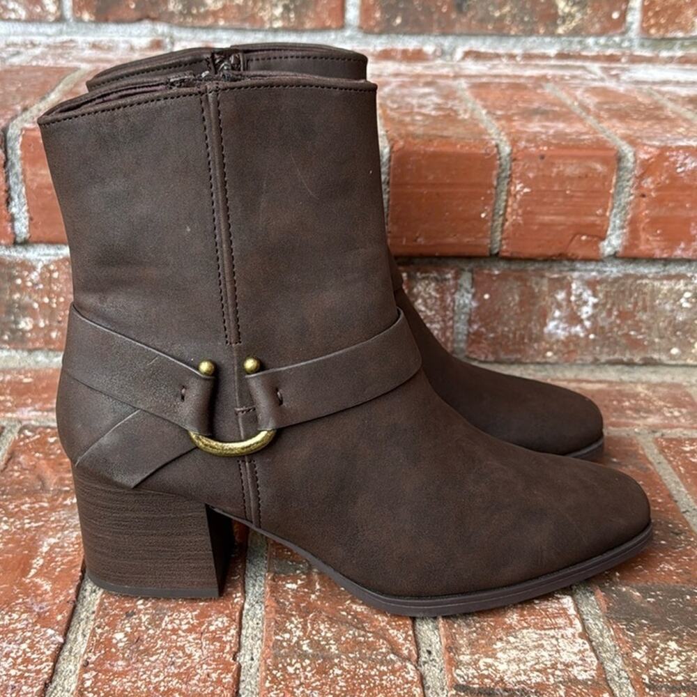 Baretraps Women's Size 10 Tiana Dark Brown Square Toe Block Heel Ankle Boots